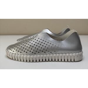 Ilse Jacobsen Tulip Slip On Sneaker Womens EU 38 US 8 Metallic Silver Perforated